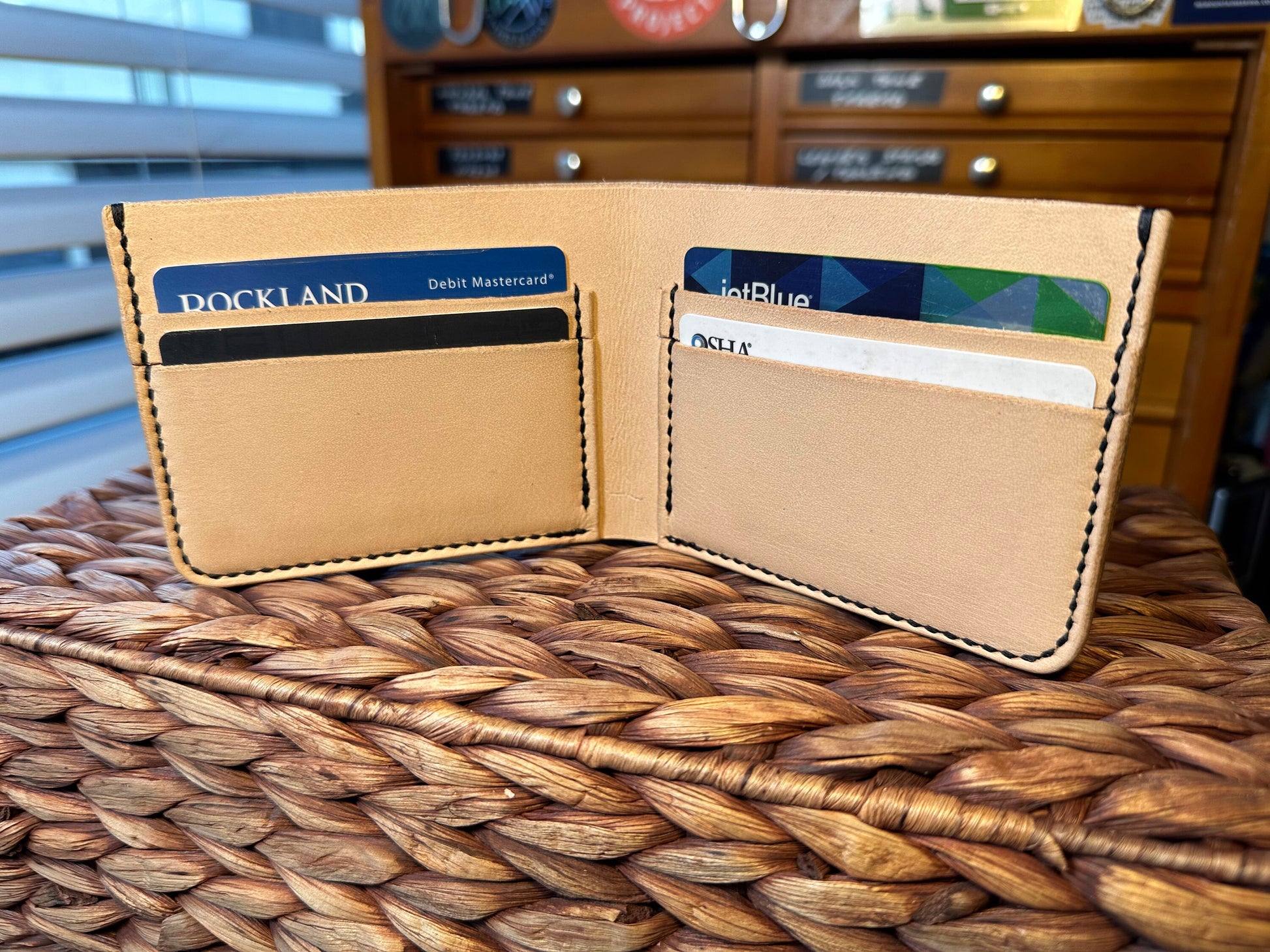 EDC ID Bifold Wallet- Top Grain Veg Tan